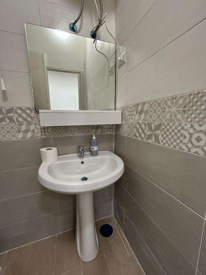 House Vicolo Longo 35 Apartment เนเปิลส์ ภายนอก รูปภาพ